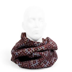 Adīta Apaļšalle ar Daudzkrāsu Akas Zīmēm Adīta apaļšalle ar daudzkrāsu akas zīmēm