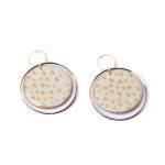 Apaļi Papīra Auskari ar Ietvaru, Bēši ar Zelta Punktiņiem