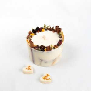 Aromātiskā sojas vaska svece, kanēlis un apelsīns, Ø 10.5 cm