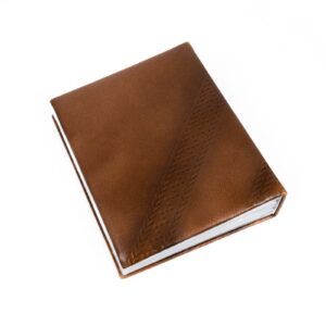 Dabīgās Ādas foto albums - sakta, 18x22.5 cm