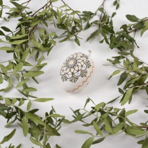 Keramikas ola ar rakstu, balta, 4.5x6 cm