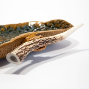 Keramikas Paplāte ar Raga Rokturi, Brūna, 26×12 cm Keramikas paplāte ar raga rokturi, brūna, 26x12 cm