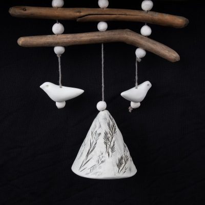 Keramikas Vēja Zvani, Smilgu Motīvs, Balti, 4 Zvani Keramikas vēja zvani, smilgu motīvs, balti, 4 zvani