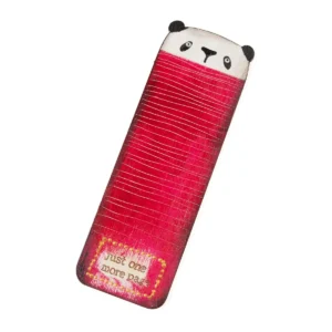 Koka grāmatzīme - panda sarkanā segā "just one more page"