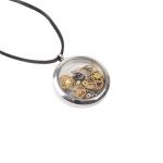 Kulons ar Pulksteņu Zobratiem, Sudraba Krāsas Ietvars, Ø 3.8 cm