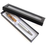 Pildspalva ar Dzintara Gabaliņiem, Sudraba Krāsas Detaļas, Dāvanu Kastē