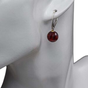 Dzintara auskari ar sudraba krāsas aizdari