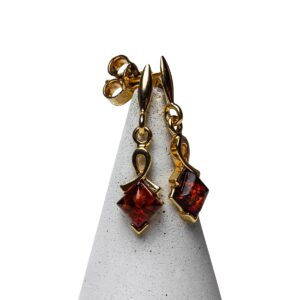 Sudraba auskari rombiņi ar oranžu dzintaru, apzeltīti