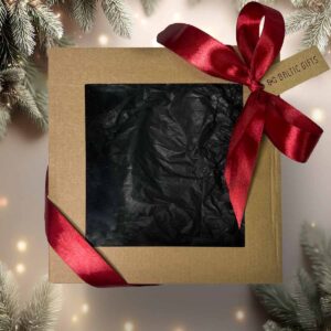 Ziemassvētku dāvanu komplekts – garšīgas rudzu piparkūkas, Šokolāde medū, upenes medū un smiltsērkšķi krēmveida medū