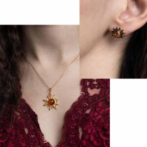 Sudraba rotu komplekts “saulīte” ar zaļganu dzintaru, apzeltīts