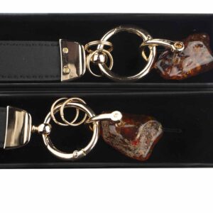 Ziemassvētku dāvanu komplekts -  svece, pildspalva un Ādas piekariņš ar dzintaru