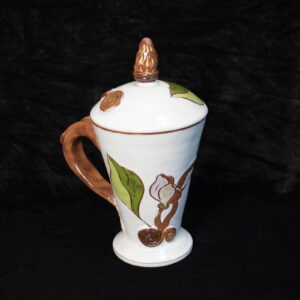 Ceramic mug with lid, nature theme, white, 250 ml