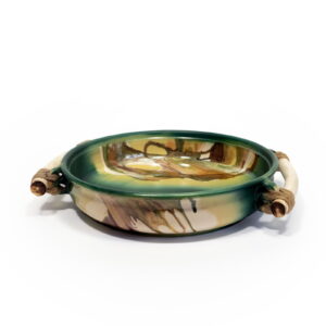 Ceramic serving plate with wooden handles, ⌀ 27 cm