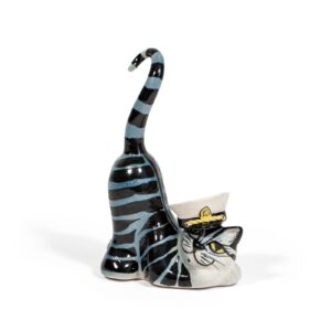 Ceramic cat with hat figure, 15 cm