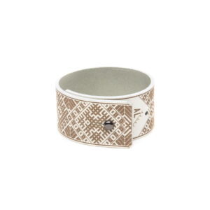 Genuine leather bracelet with lielvardes belt pattern, white