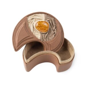 leather-box-with-amber-stone-brown-front-32085 Leather box with amber stone, brown, 10x12.5 cm