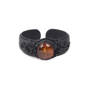 Leather bracelet with amber, black