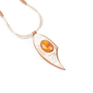 Leather necklace with amber, beige