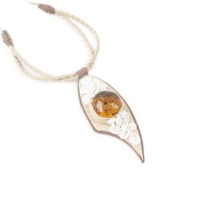 Leather necklace with amber, beige