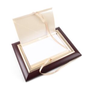 amber-greeting-card-chestnut-color-frame-open-34408 Amber greeting card, chestnut color frame, 14.5x19.5 cm