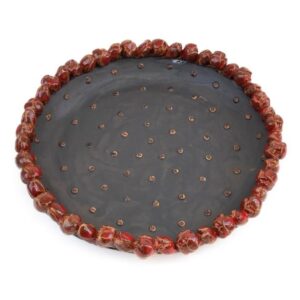 Ceramic plate with red flowers and dots, greyish black, ⌀26 cm