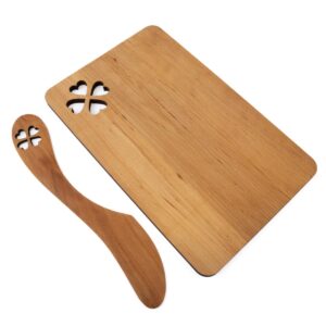 Kitchen cutting board and butter knife with heart design, alder tree, 19x12 cm