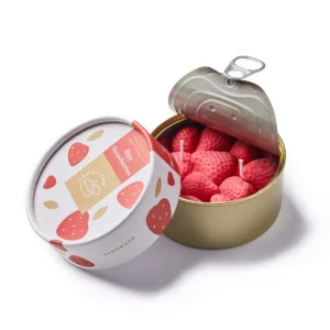 Can candle, ripe strawberries