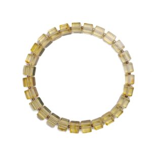 Bracelet with amber cubes, light yellow, 6 cm