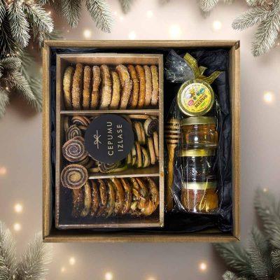 Christmas gift set – honey set and selection of cookies or gingerbread
