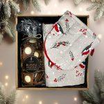 Christmas Gift Set – Linen Oven Mitt, Kitchen Towel with  Birds & Delicious Gingerbread