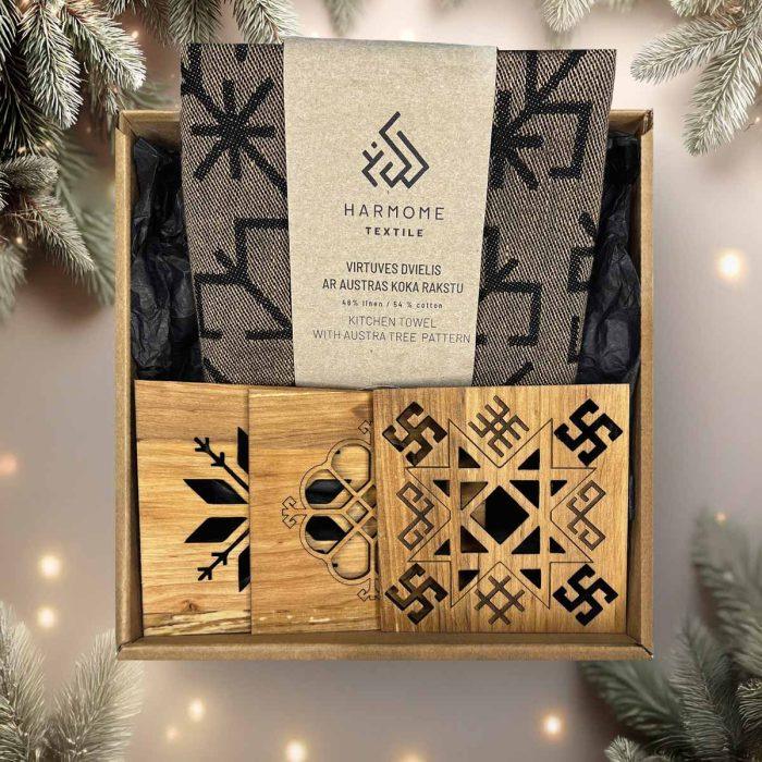 Christmas gift set – linen kitchen towel and wooden coaster with ethnographic signs