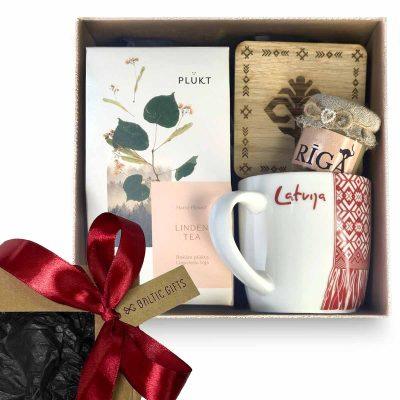 Gift set – "plūkt" linden tea, “latvia” mug, honey & wooden coaster