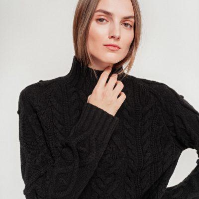 Women’s merino and cashmere sweater, wind