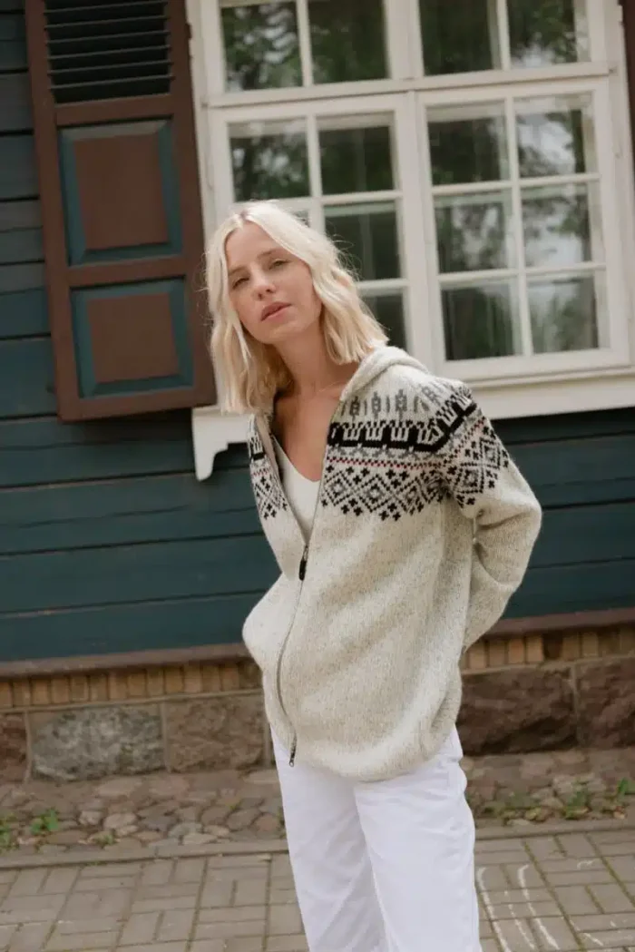 Women’s wool sweater with zipper “sky”