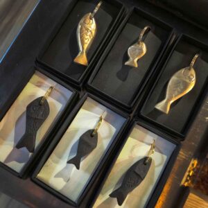 Gift set for fishermen – leather keychain “fish”, lucky money scale & “riga” hip flask