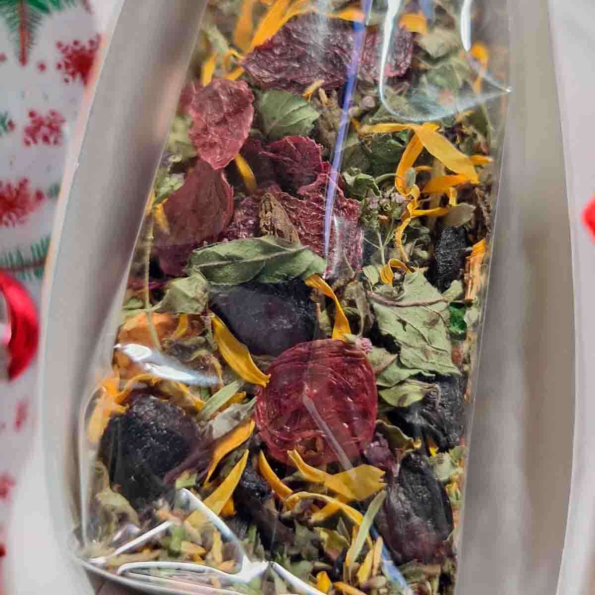 Christmas gift set – tea, creamy honey and candle