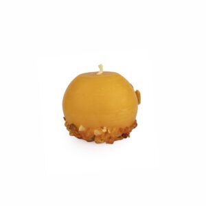 Candle with amber pieces, branch design, round, yellow