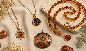 Necklaces & Pendants