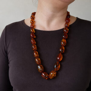 Amber necklace, 66 cm