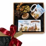 Gift Set with Mug, Chocolate & Amber Tree "Riga"