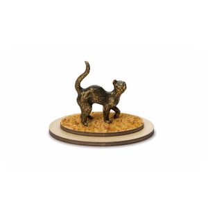 Amber cat on a wooden base “riga”, 6.5 × 4 cm