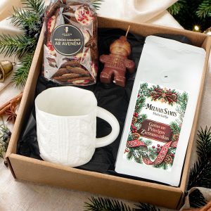 Christmas gift set – coffee “melnais samts”, mug, gingerbread and candle